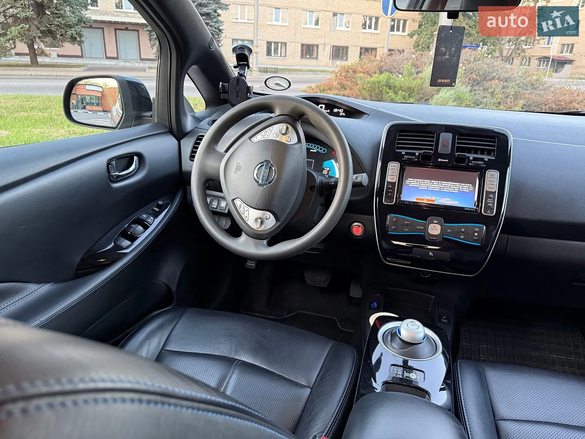 2017 Nissan Leaf - мініатюра 14