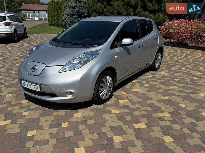 Nissan Leaf 2015