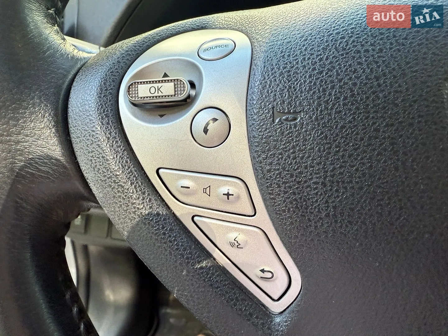 2016 Nissan Leaf - мініатюра 15