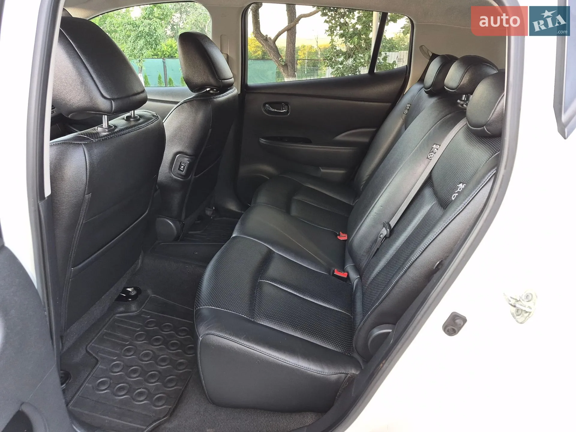 2014 Nissan Leaf - мініатюра 32