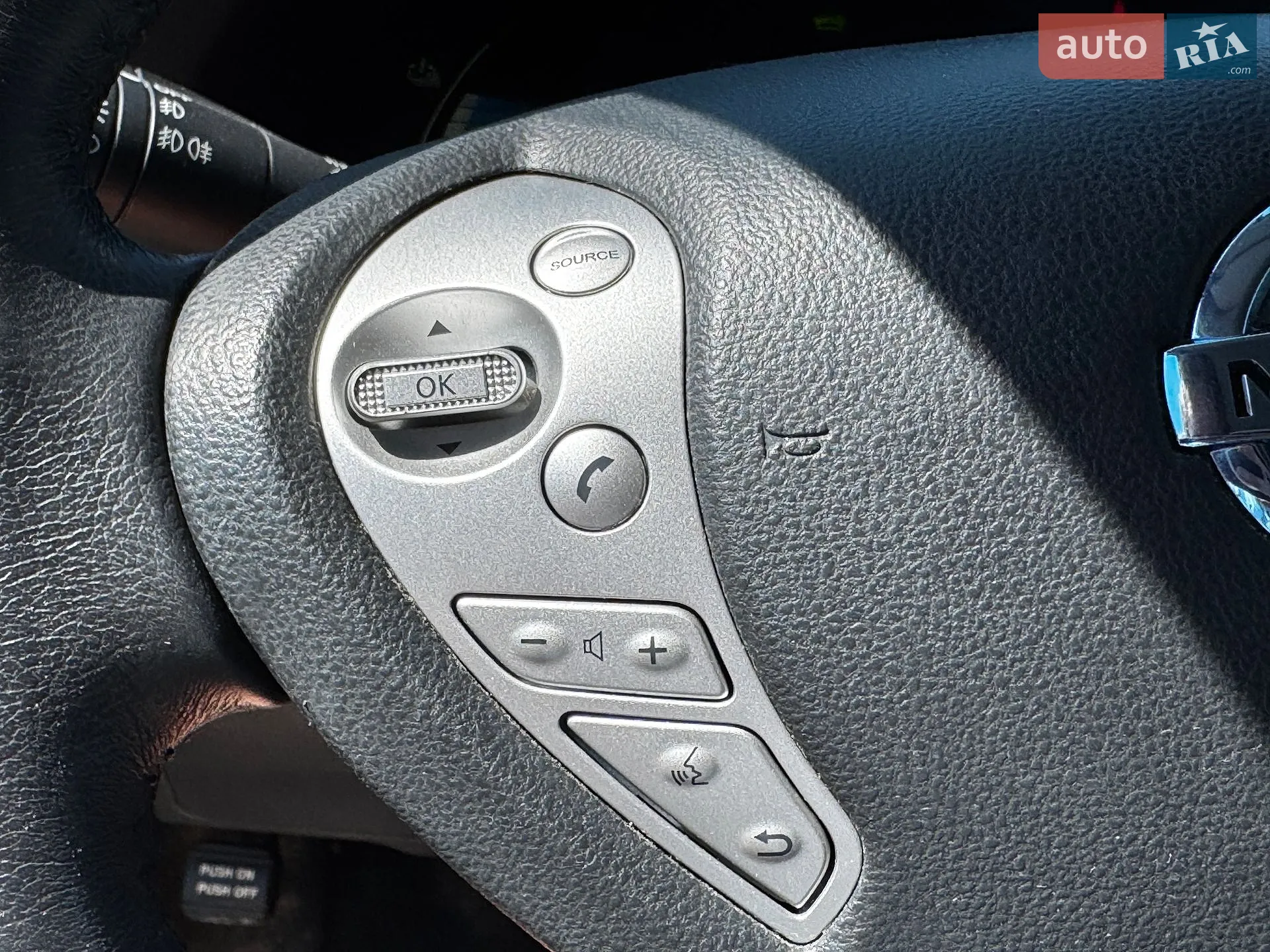2016 Nissan Leaf - мініатюра 27