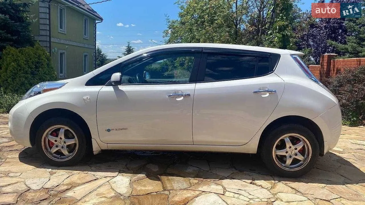 2013 Nissan Leaf - мініатюра 13
