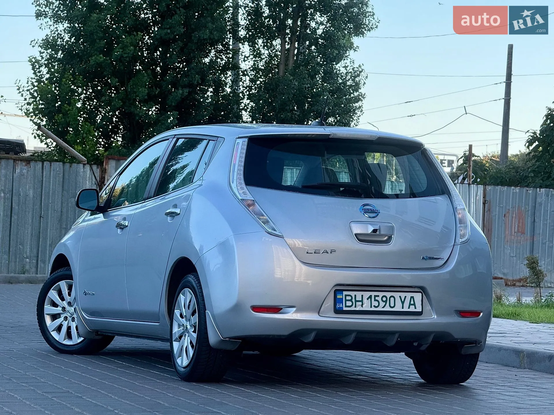 2016 Nissan Leaf - мініатюра 3