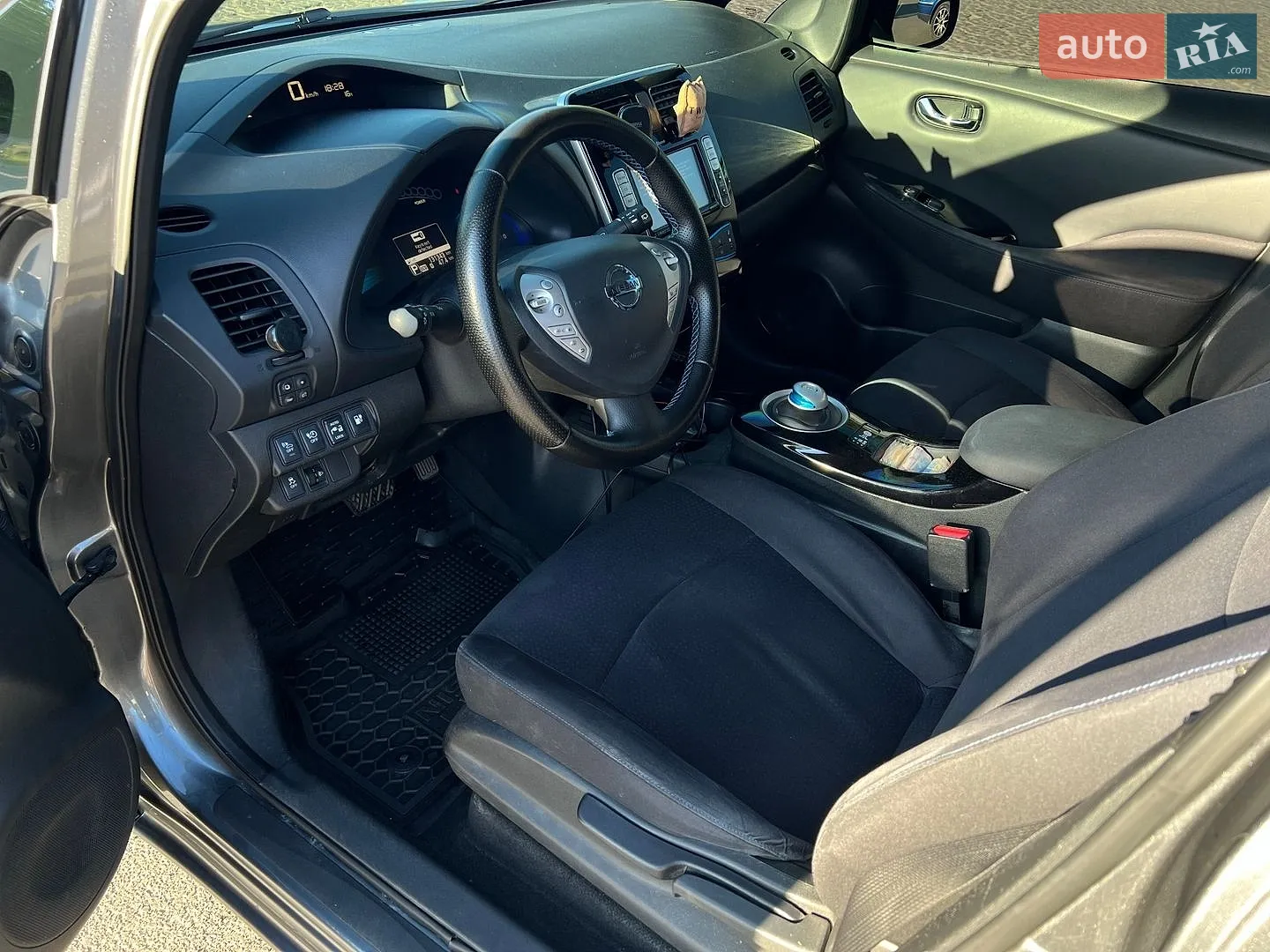 2014 Nissan Leaf - мініатюра 11