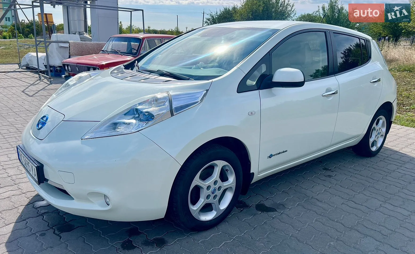 2011 Nissan Leaf - фото 1