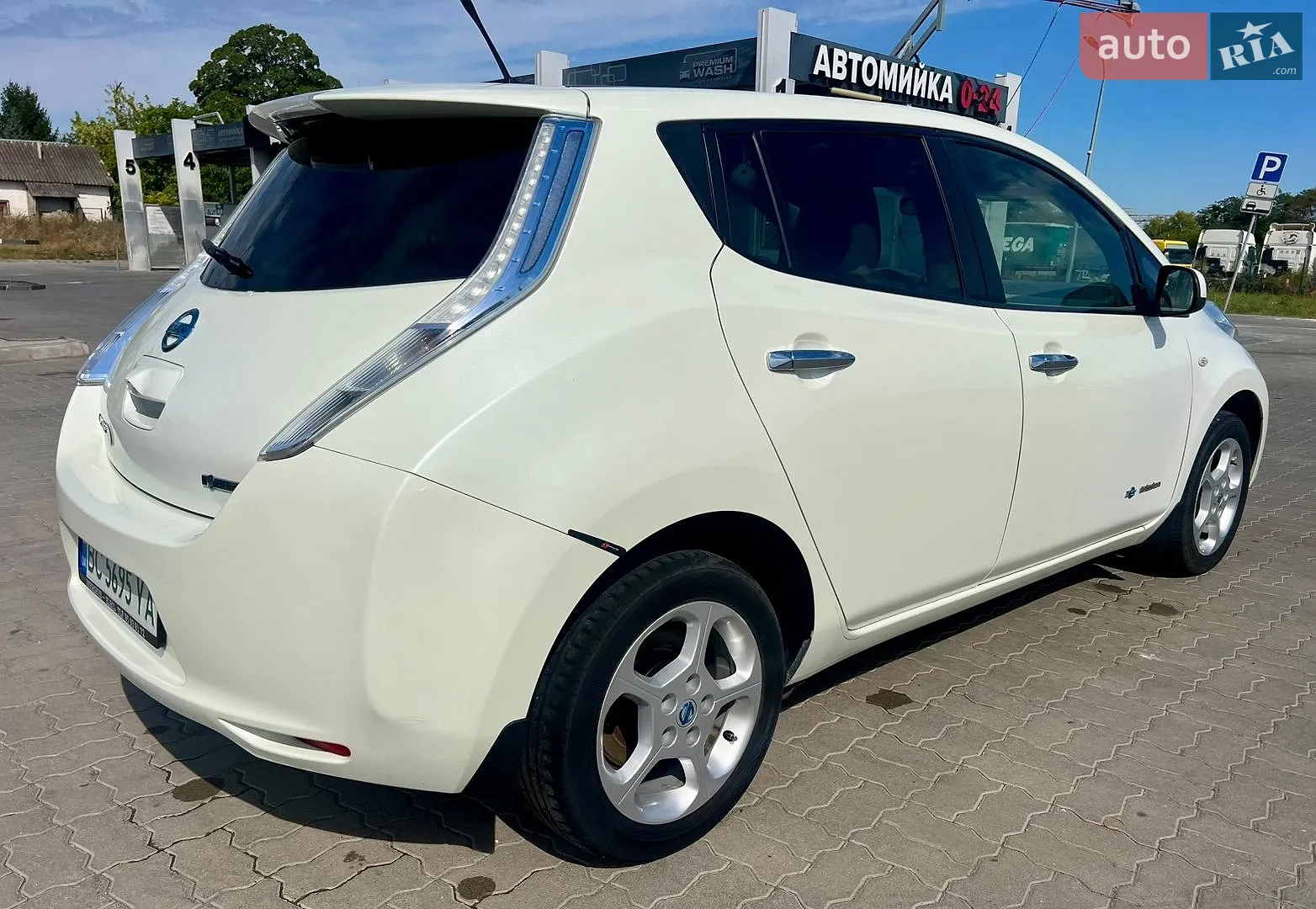 2011 Nissan Leaf - мініатюра 6