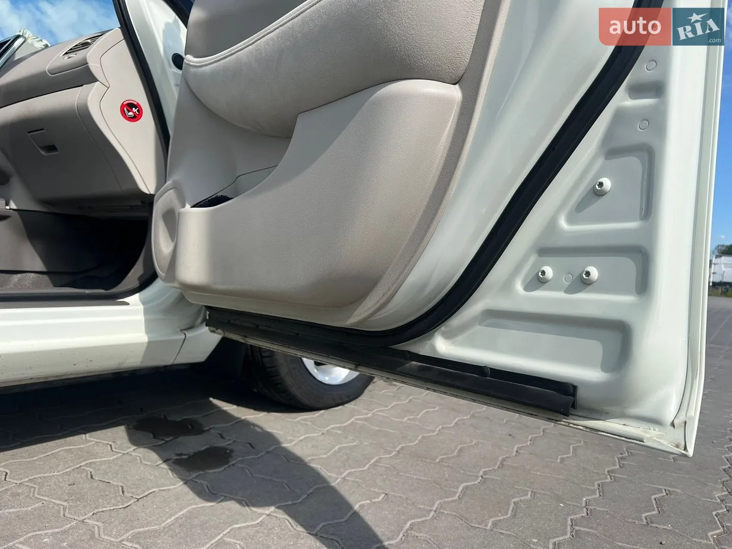 2011 Nissan Leaf - мініатюра 13