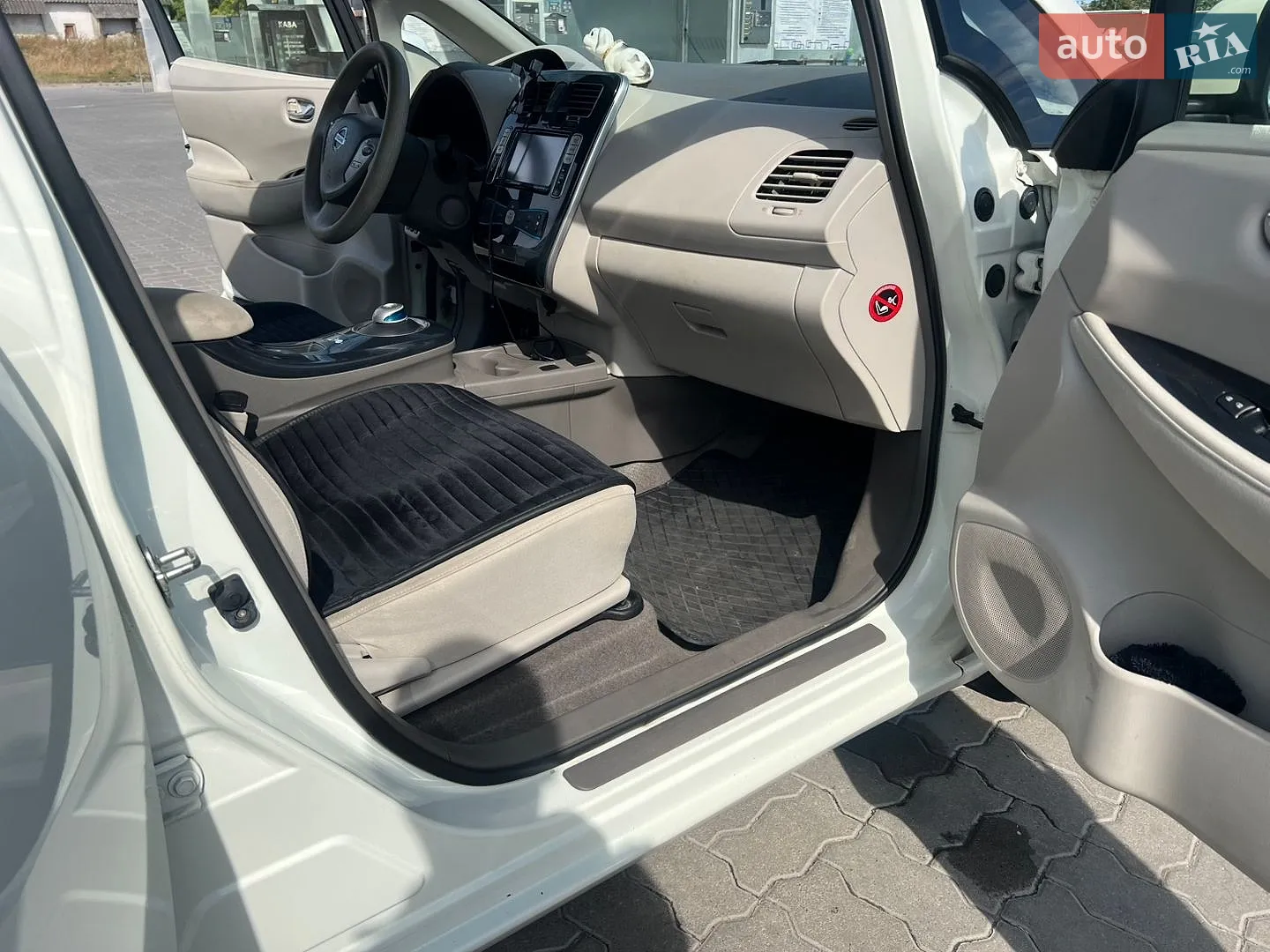 2011 Nissan Leaf - мініатюра 14