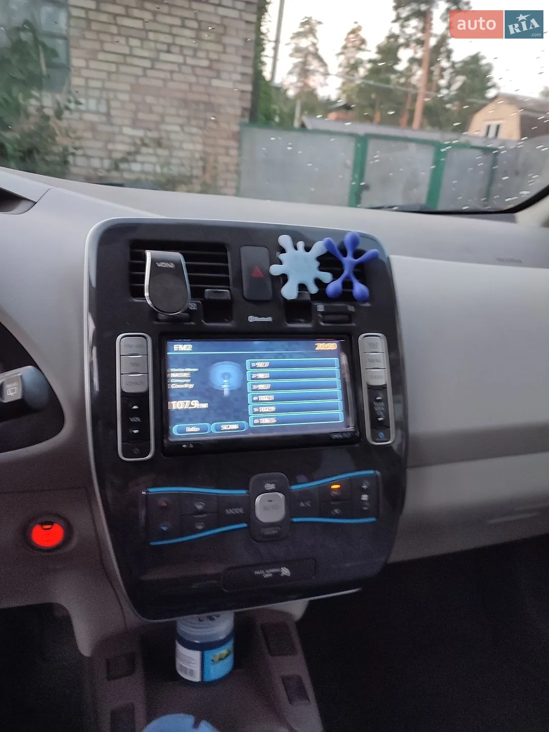 2011 Nissan Leaf - мініатюра 4