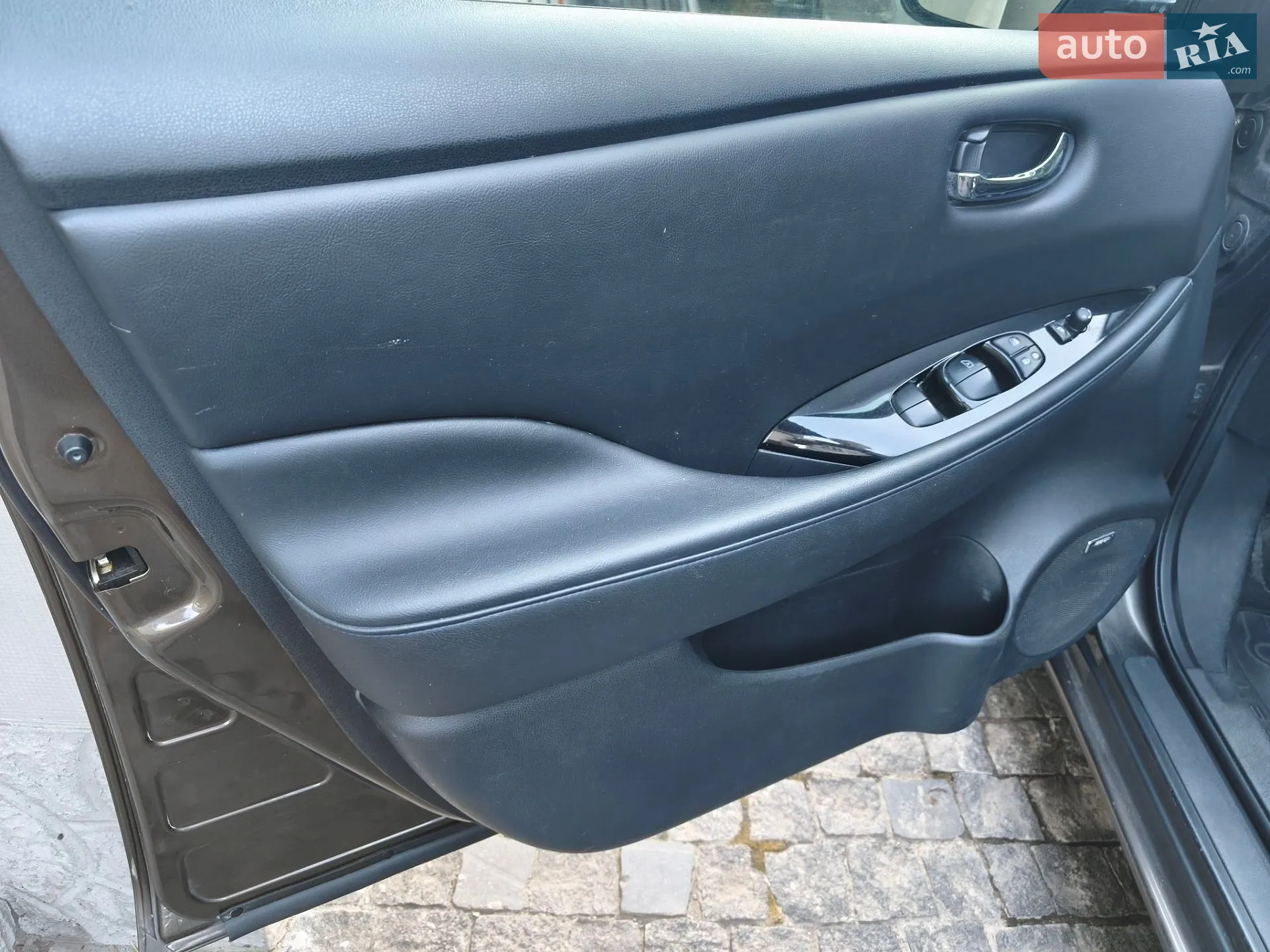 2016 Nissan Leaf - мініатюра 16