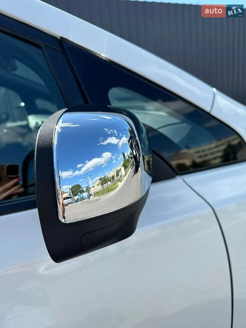 2013 Nissan Leaf - мініатюра 9