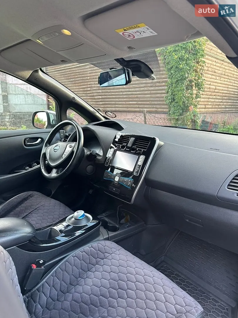 2013 Nissan Leaf - мініатюра 15