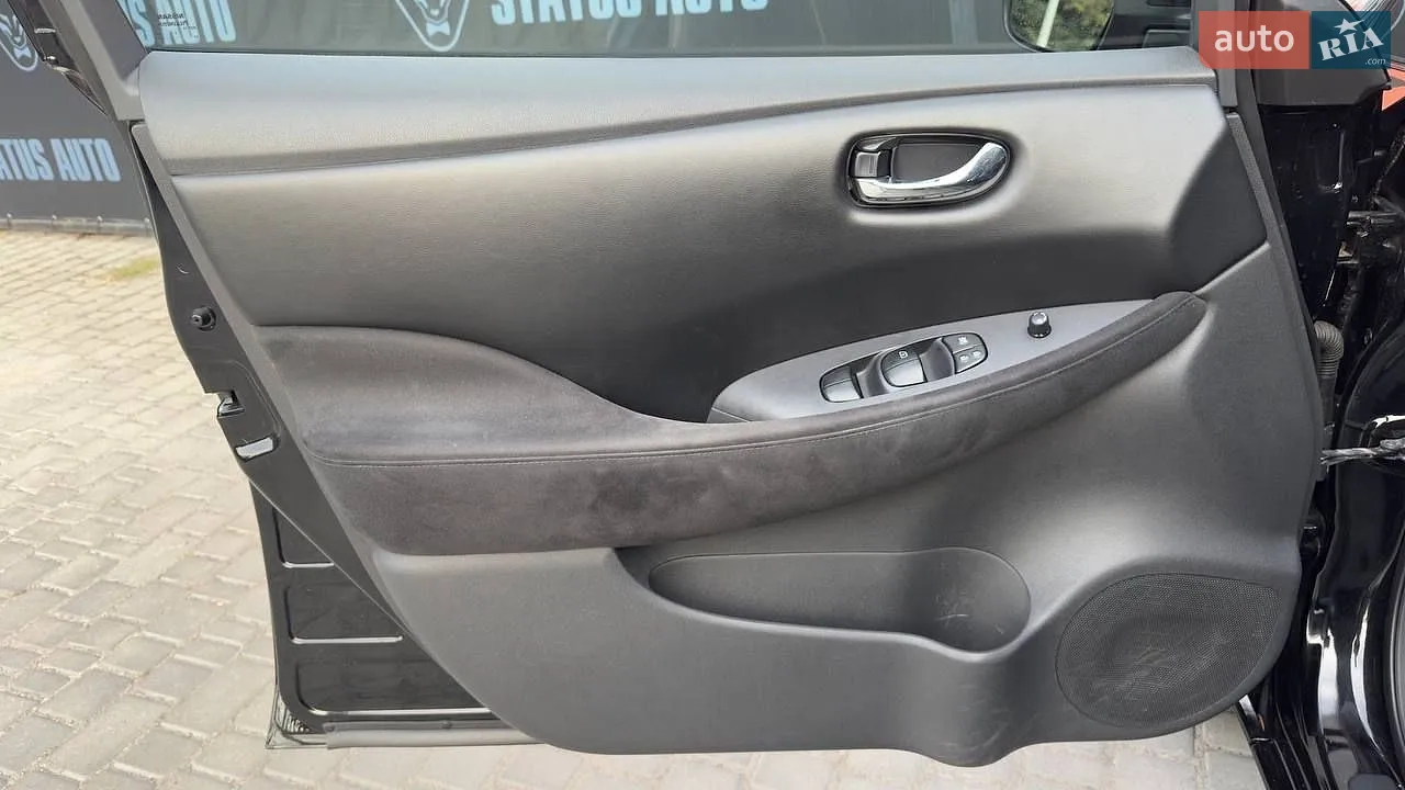 2014 Nissan Leaf - мініатюра 12