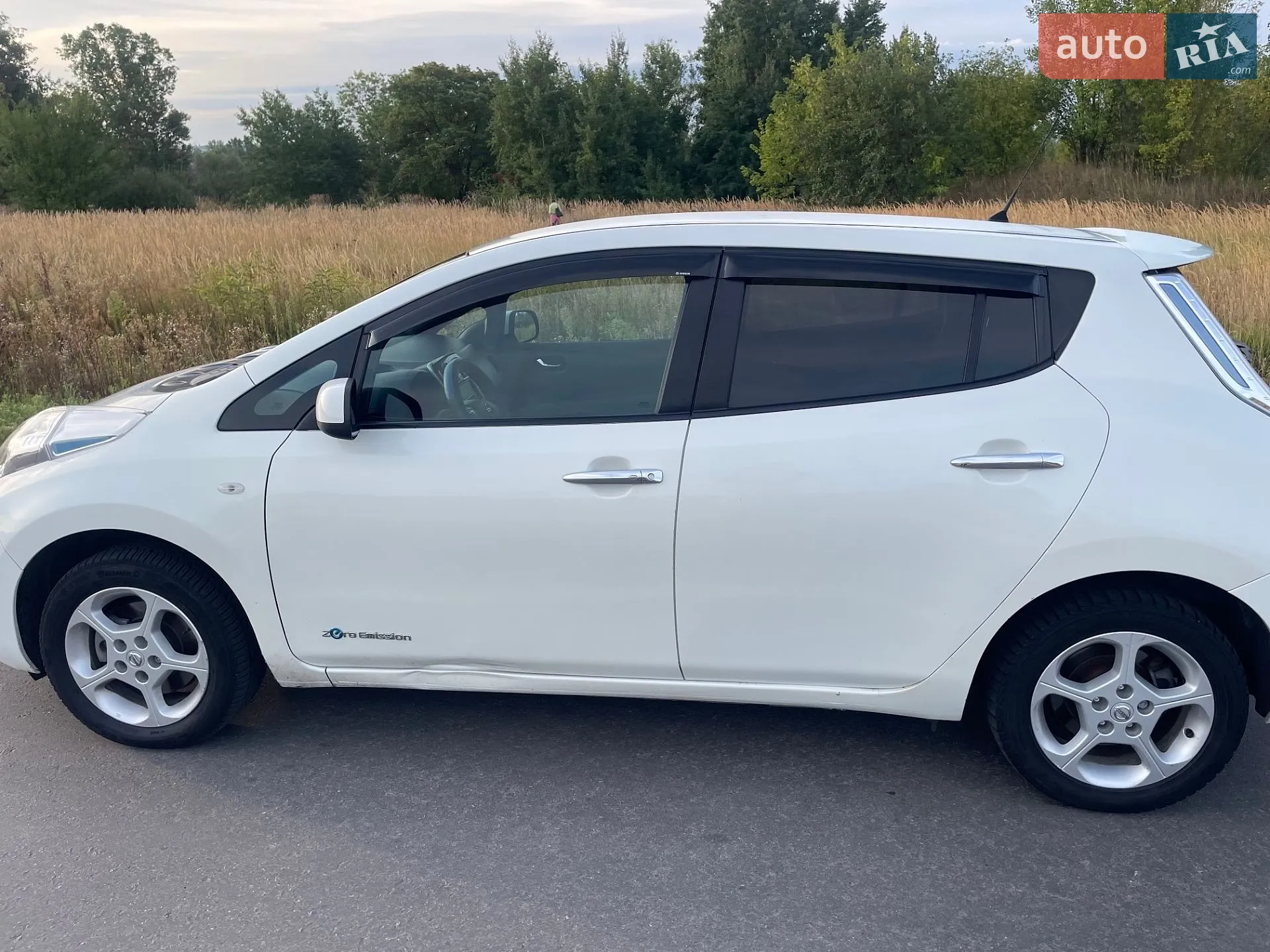 2016 Nissan Leaf - мініатюра 3