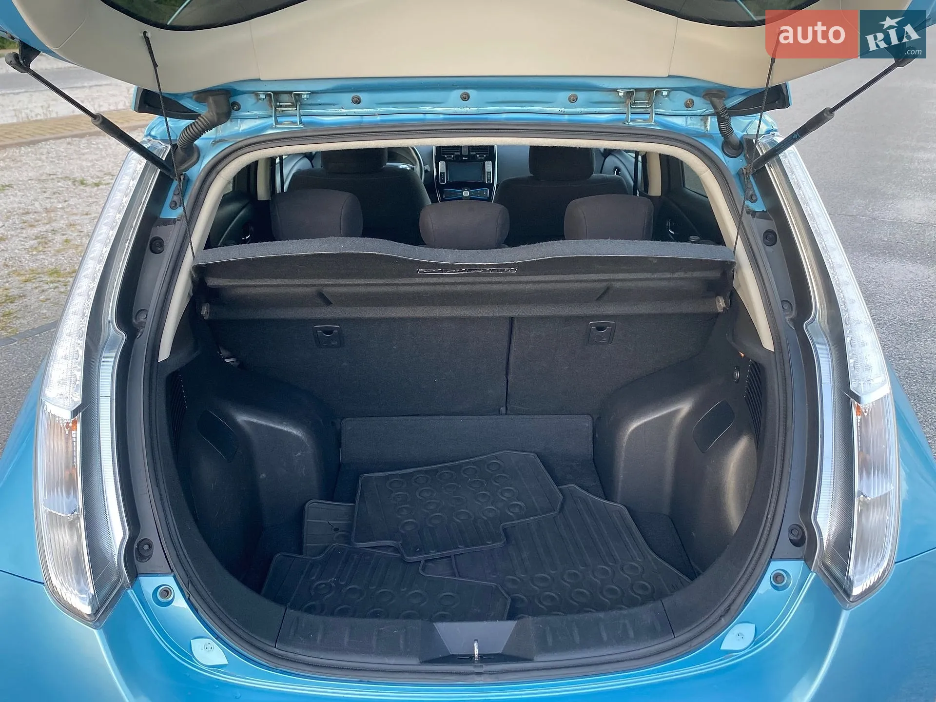 2014 Nissan Leaf - мініатюра 10