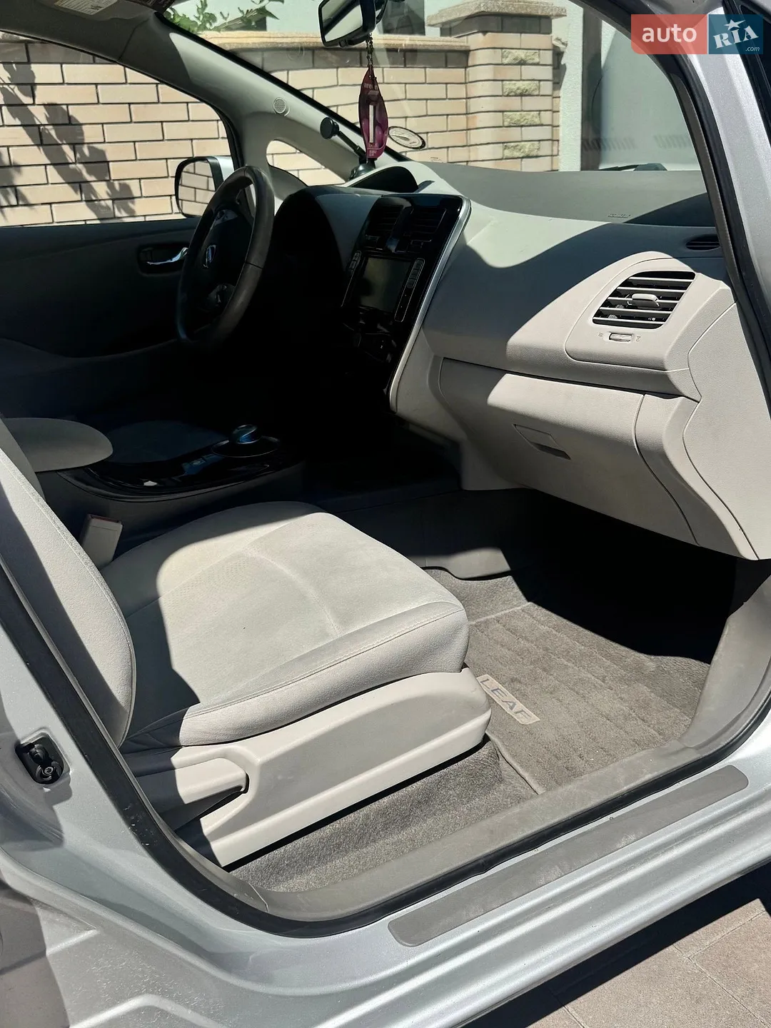 2013 Nissan Leaf - мініатюра 4
