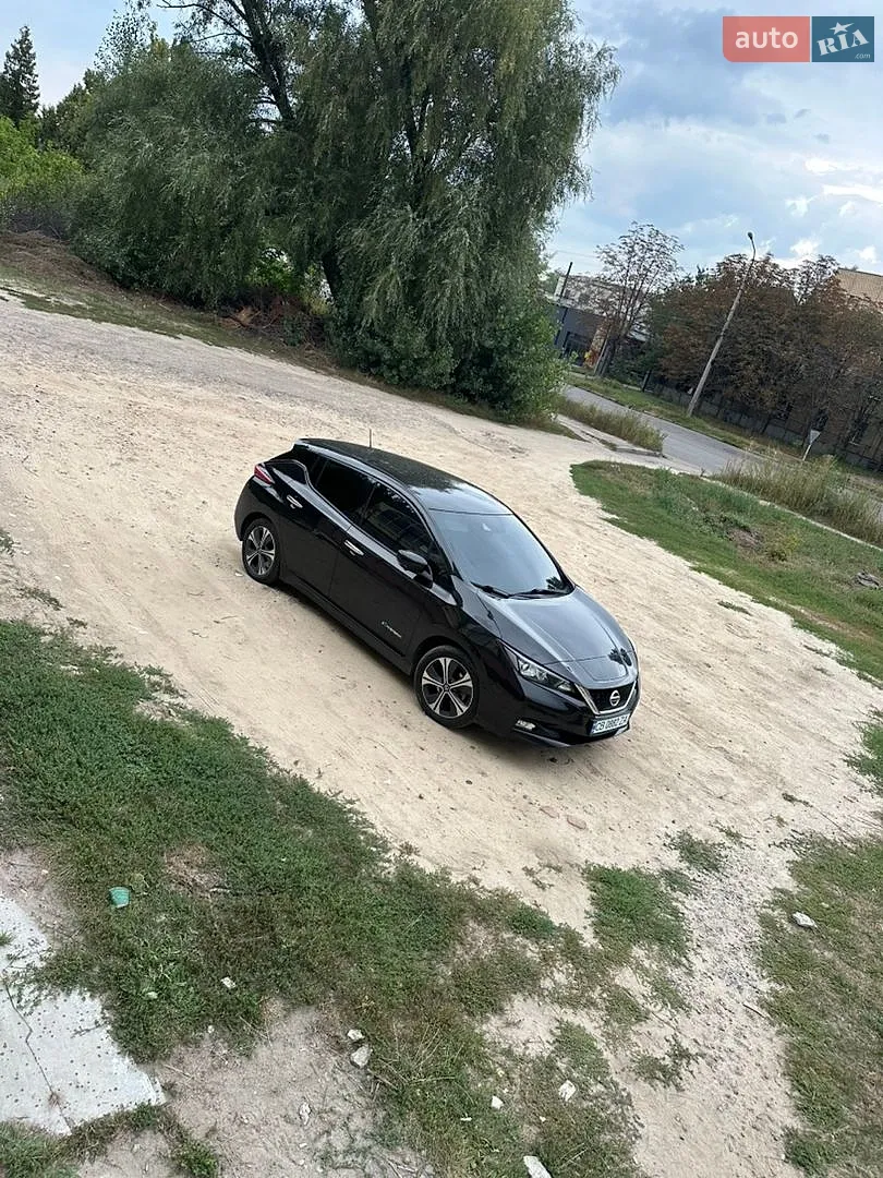 2018 Nissan Leaf - фото 1