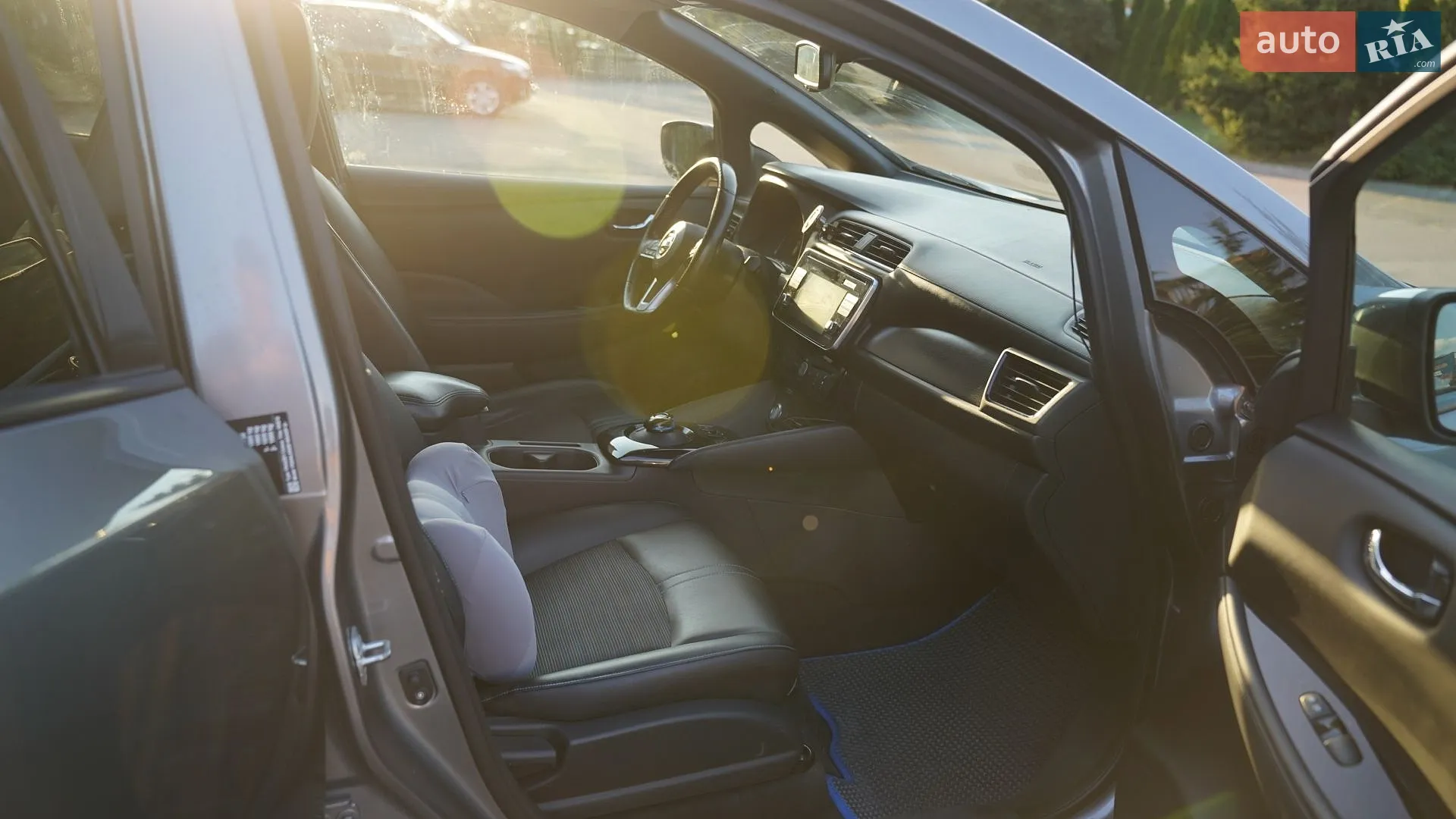 2018 Nissan Leaf - мініатюра 11