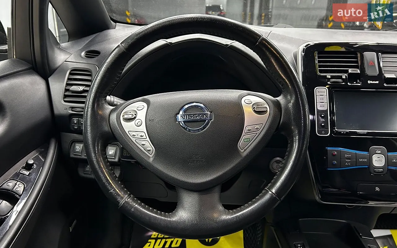 2017 Nissan Leaf - мініатюра 12