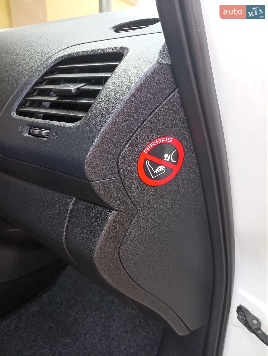 2013 Nissan Leaf - мініатюра 29