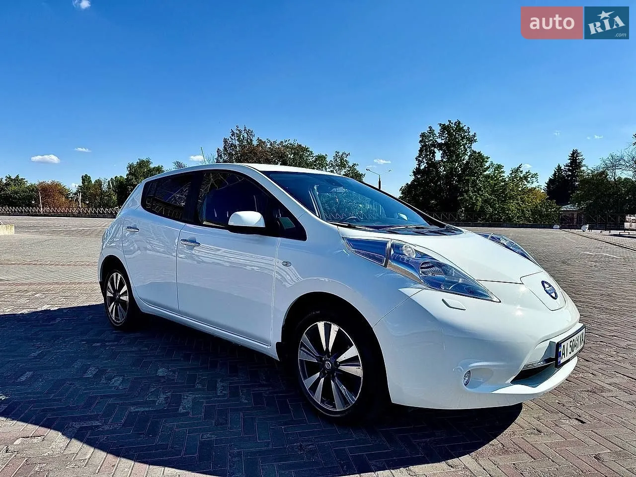 2016 Nissan Leaf - мініатюра 14