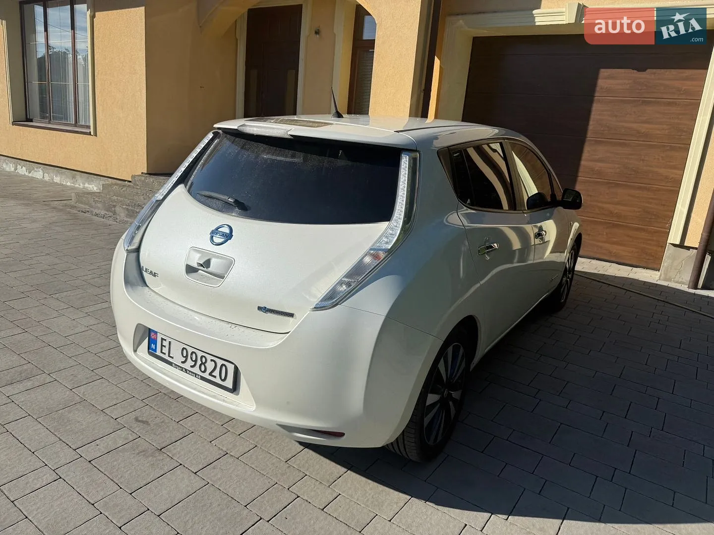 2016 Nissan Leaf - мініатюра 4