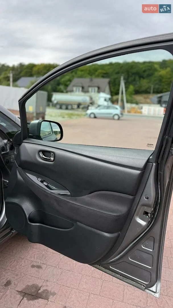 2014 Nissan Leaf - мініатюра 39