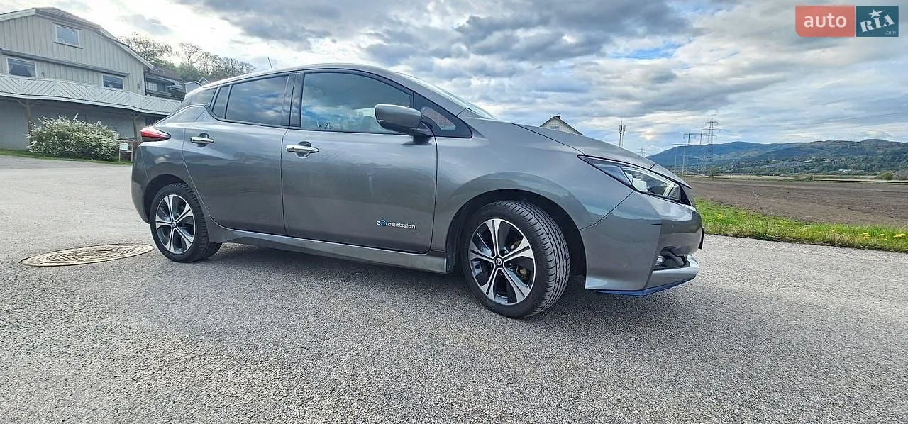 2020 Nissan Leaf - мініатюра 14