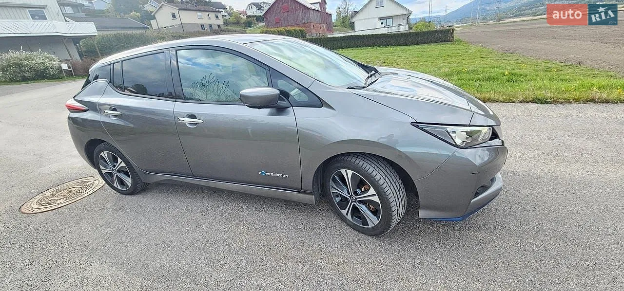2020 Nissan Leaf - мініатюра 16