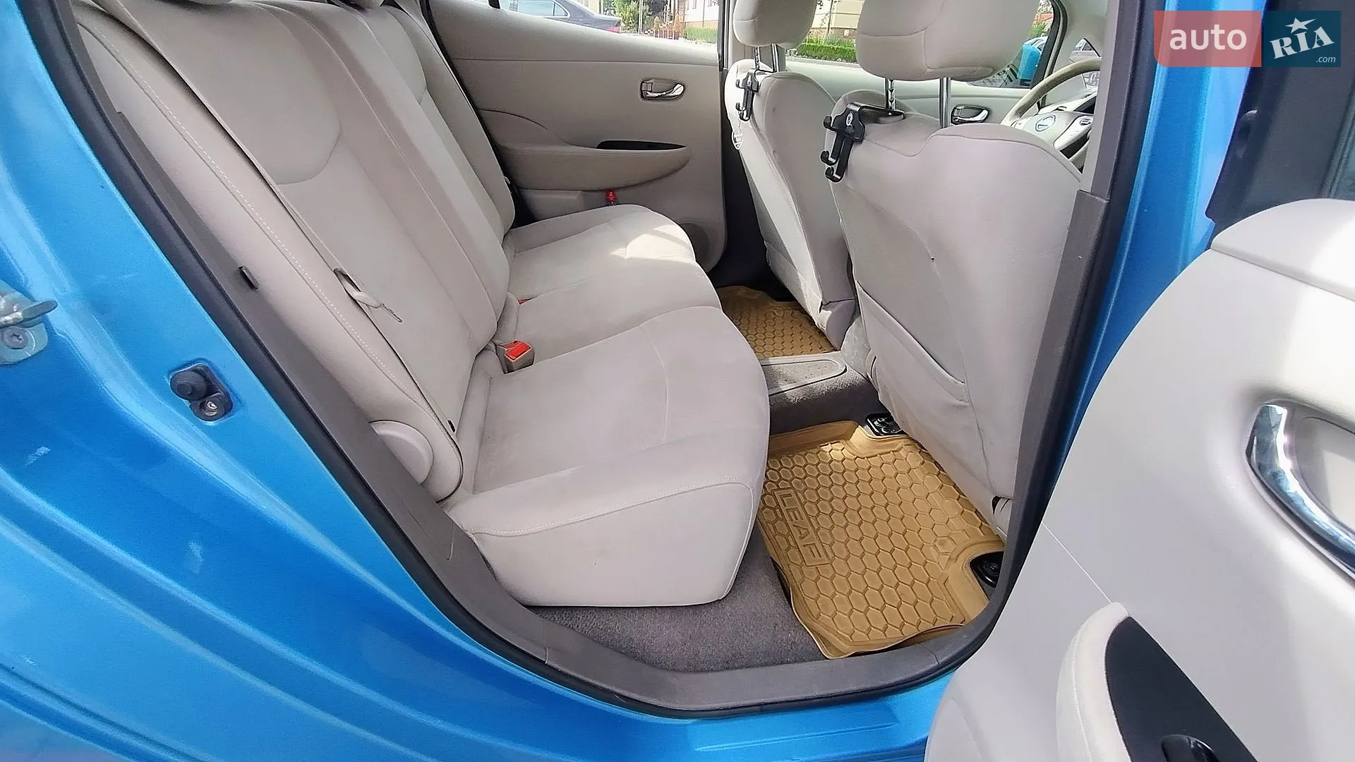 2011 Nissan Leaf - мініатюра 24
