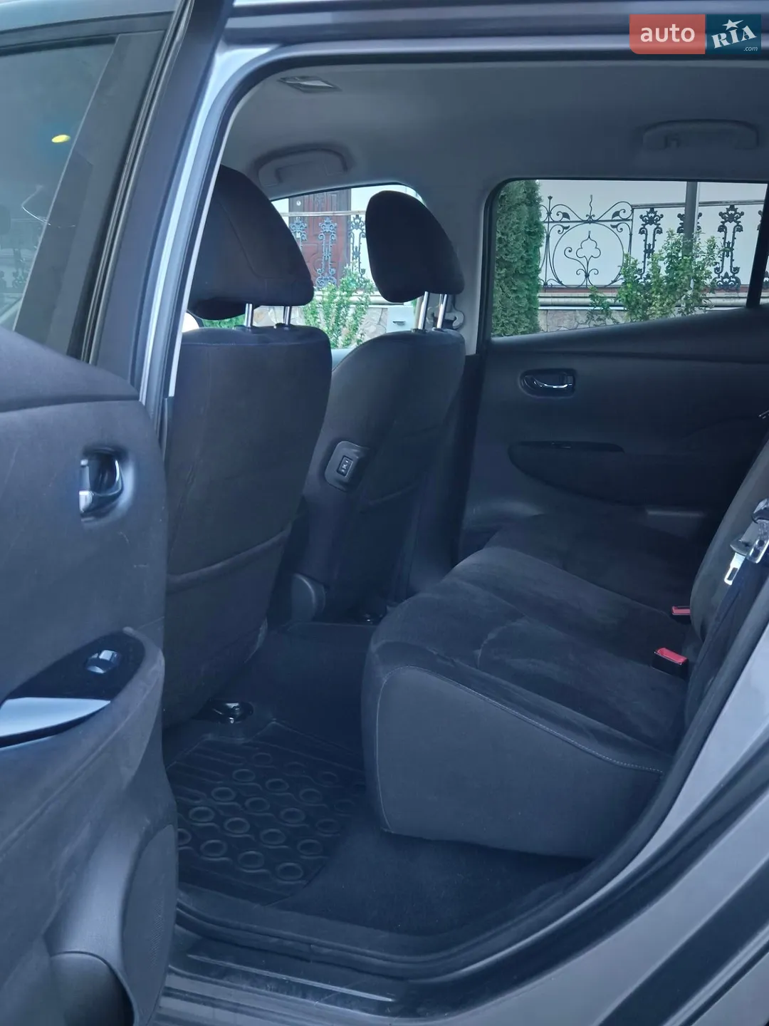 2015 Nissan Leaf - мініатюра 11