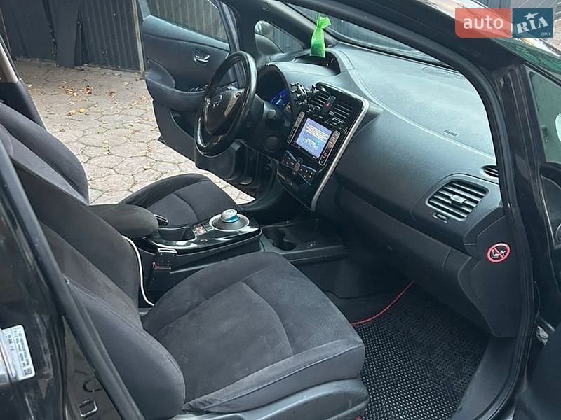Хэтчбек Nissan Leaf 2014 в Ивано-Франковске