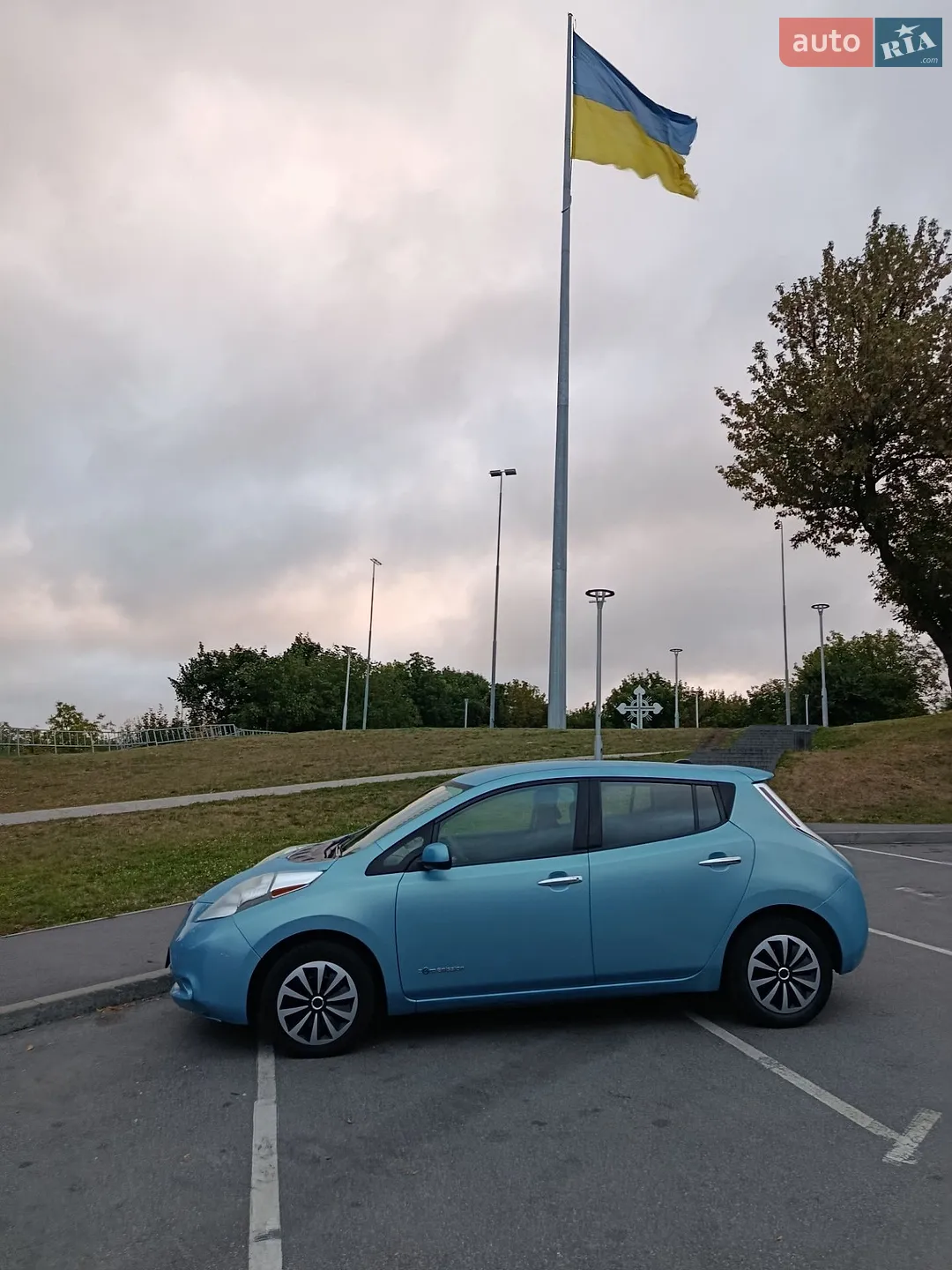 2015 Nissan Leaf - мініатюра 2