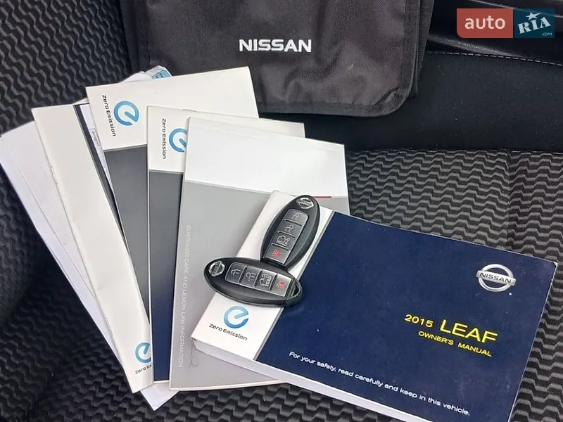 Хэтчбек Nissan Leaf 2015 в Бердичеве документ