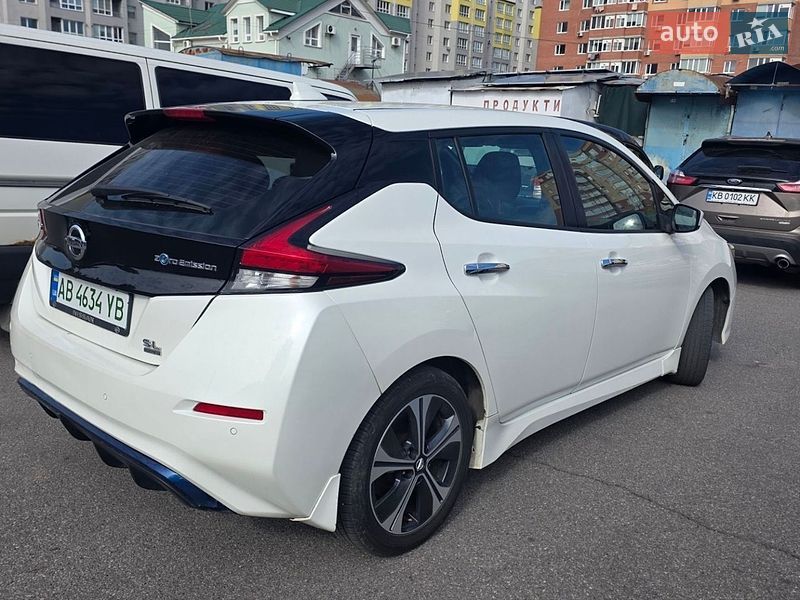 Хэтчбек Nissan Leaf 2021 в Виннице