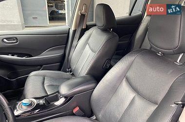 Хэтчбек Nissan Leaf 2013 в Луцке