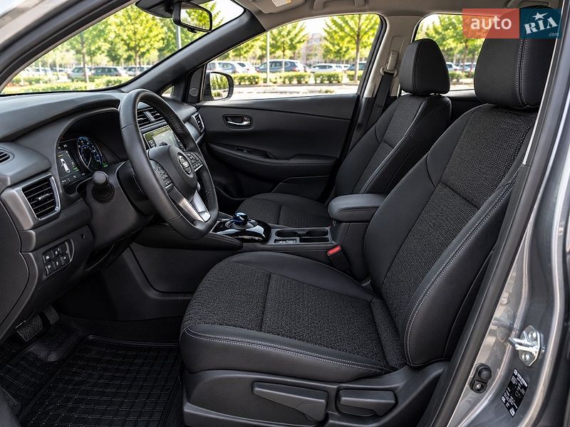 Хэтчбек Nissan Leaf 2020 в Львове