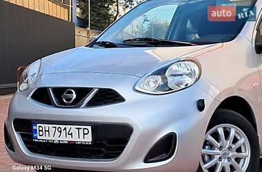 Хэтчбек Nissan March 2016 в 
