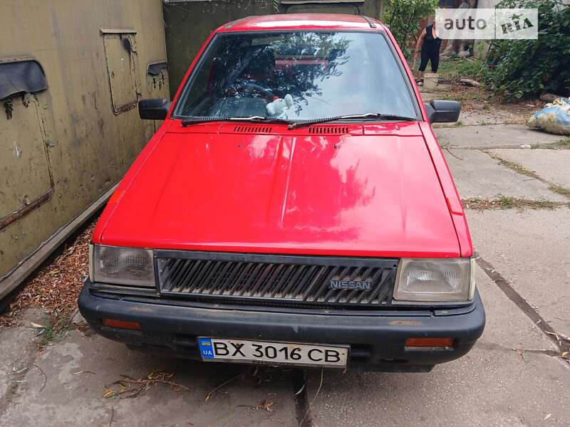 Хэтчбек Nissan March 1985 в 