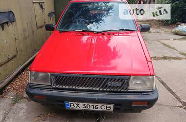 Хэтчбек Nissan March 1985 в 
