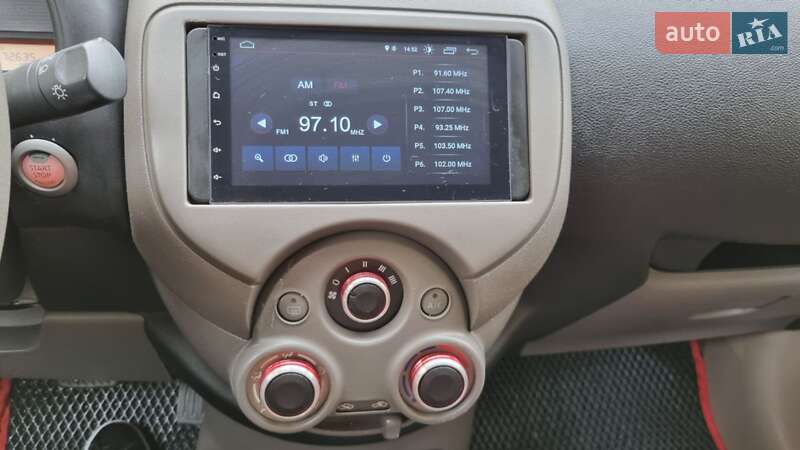 Хэтчбек Nissan March 2012 в Харькове