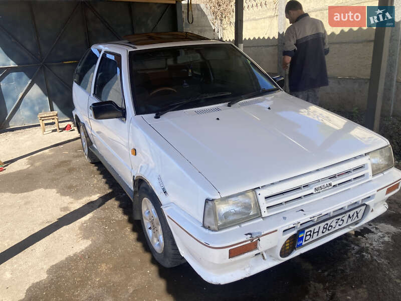 Хэтчбек Nissan March 1986 в 