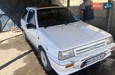Хэтчбек Nissan March 1986 в 