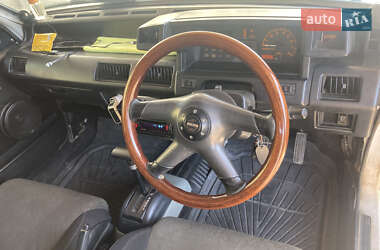 Хэтчбек Nissan March 1986 в 