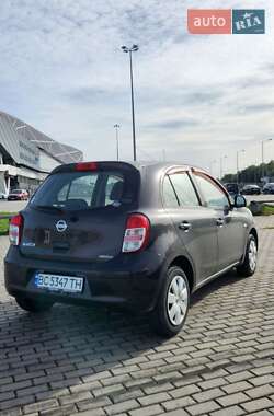 Хетчбек Nissan March 2011 в 