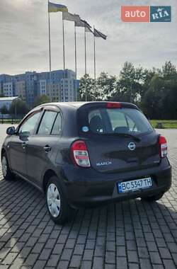 Хетчбек Nissan March 2011 в 