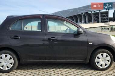 Хетчбек Nissan March 2011 в 