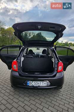 Хэтчбек Nissan March 2013 в 