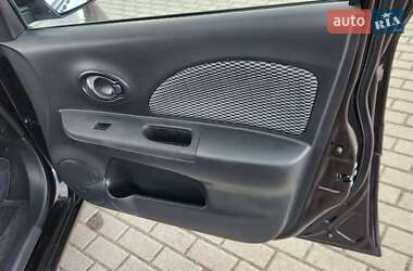 Хэтчбек Nissan March 2013 в 