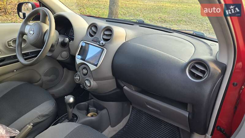 Хэтчбек Nissan March 2012 в Кривом Роге фото 6 Хэтчбек Nissan March 2012 в Кривом Роге